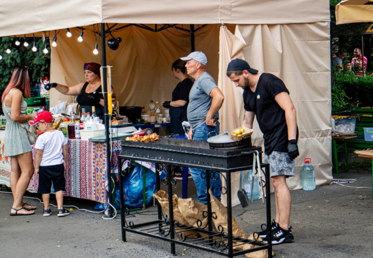 В Виннице на фестивале полевой кухни, центральный парк. Фото: Сергей Бахмутов
