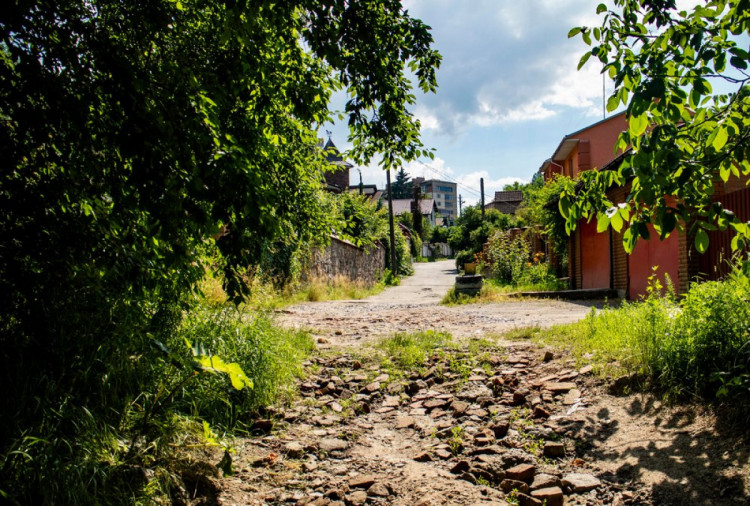 Контрасты Крутого спуска, Винница. Фото: Сергей Бахмутов