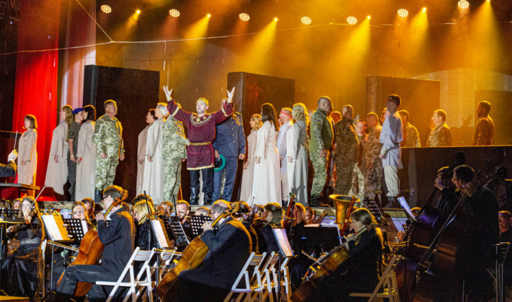 Вшанування Героїв АТО/ООС під час оперного фестивалю в Тульчині