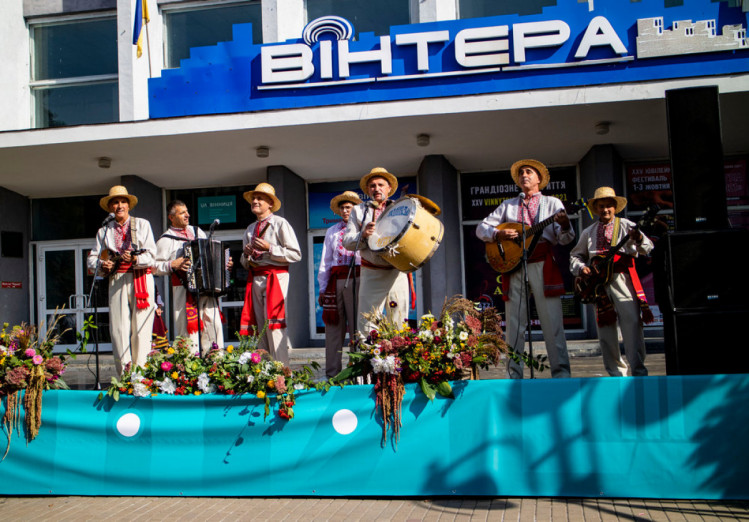 День міста у Вінниці 2021 р. Концерт на майдані Небесної Сотні