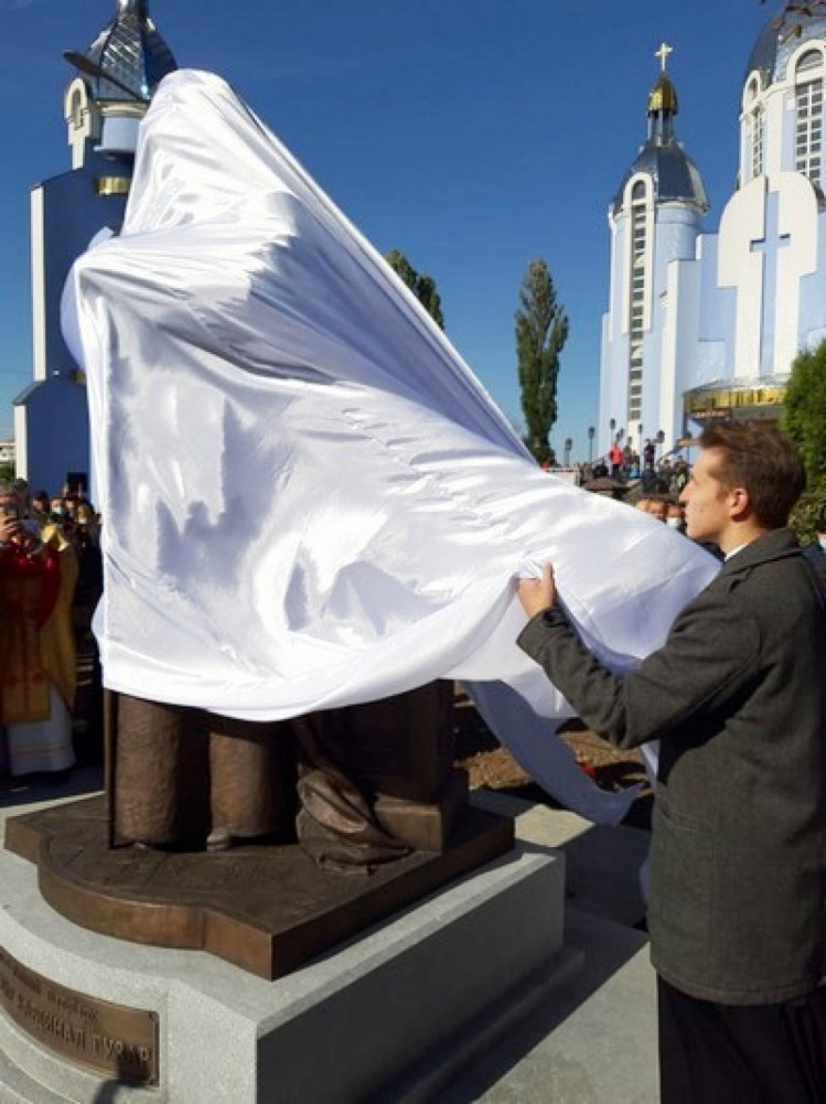 У Вінниці урочисто відкрили пам’ятник Блаженнішому Патріарху Любомиру Гузару
