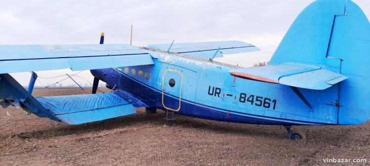 У Шаргородській громаді аварійно приземлився літак АН-2