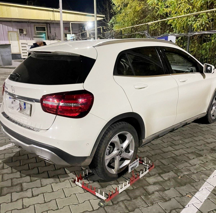 На Вінниччині прикордонники затримали викрадений автомобіль