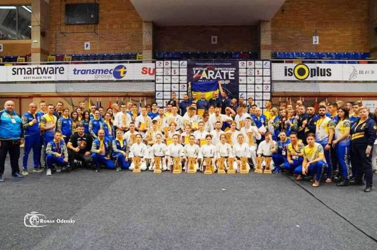 Вынничани на чемпіонаті Європи серед молоді з карате кіокушинкай