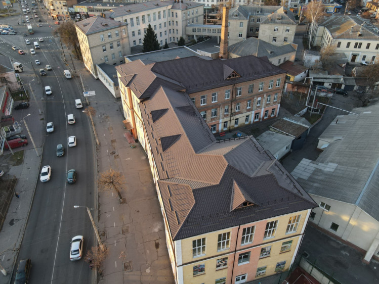Капітальний ремонт даху школи № 9 м. Вінниці