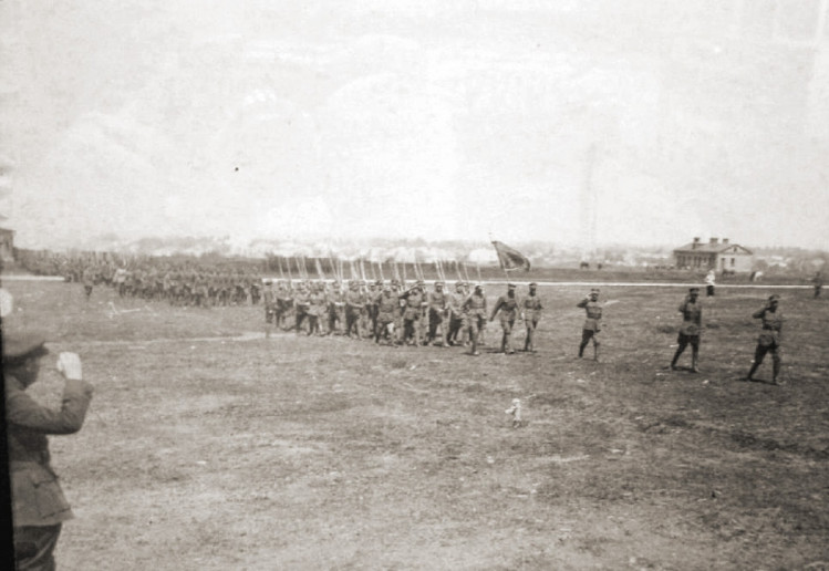 6-а Січова дивізія у травні 1920-го року. Фото з Вікіпедії.