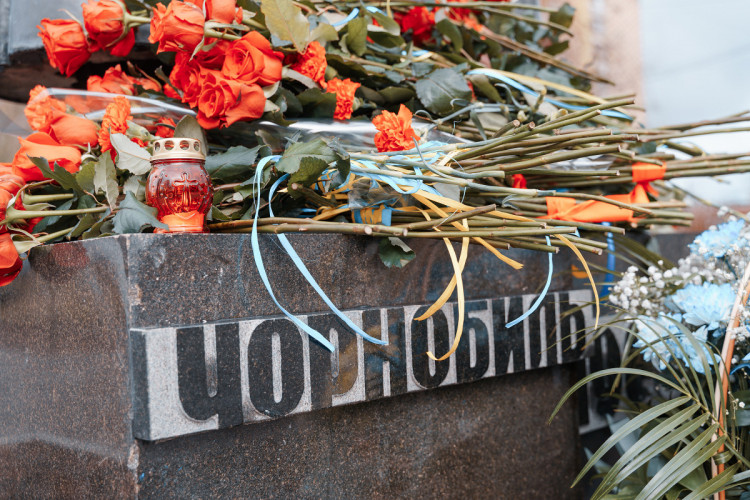 Пам"ятник чорнобильцям у Вінниці