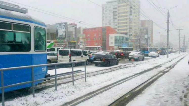 Транспортный коллапс на улице Пирогова